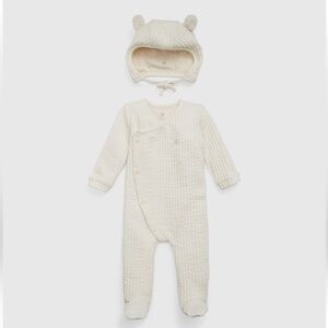 Baby gap bear outfit with hat 3 to 6 months